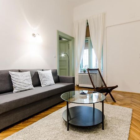 B63 2 Bedroom Apartment In Heart Of City Будапеща Екстериор снимка