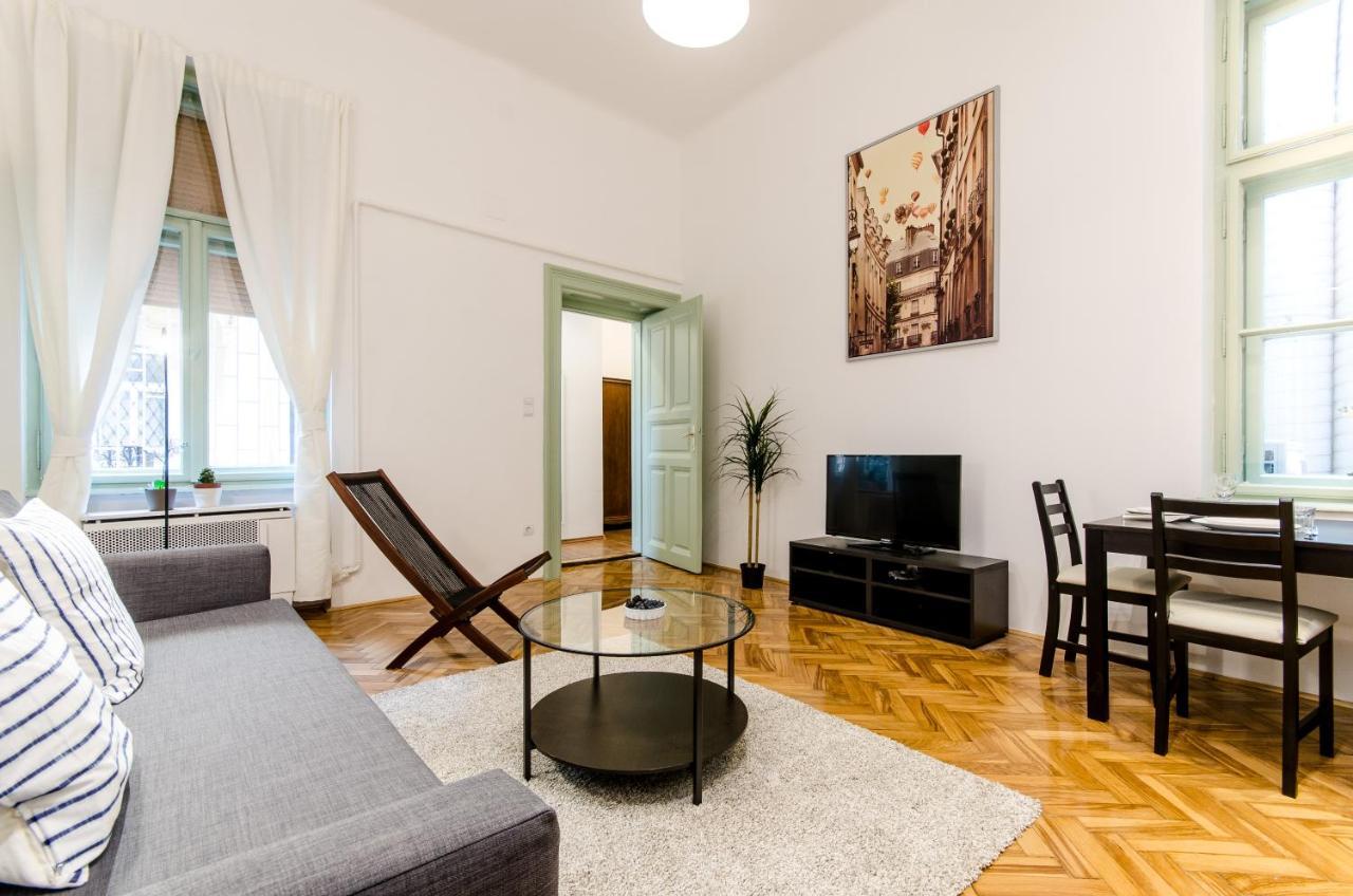 B63 2 Bedroom Apartment In Heart Of City Будапеща Екстериор снимка