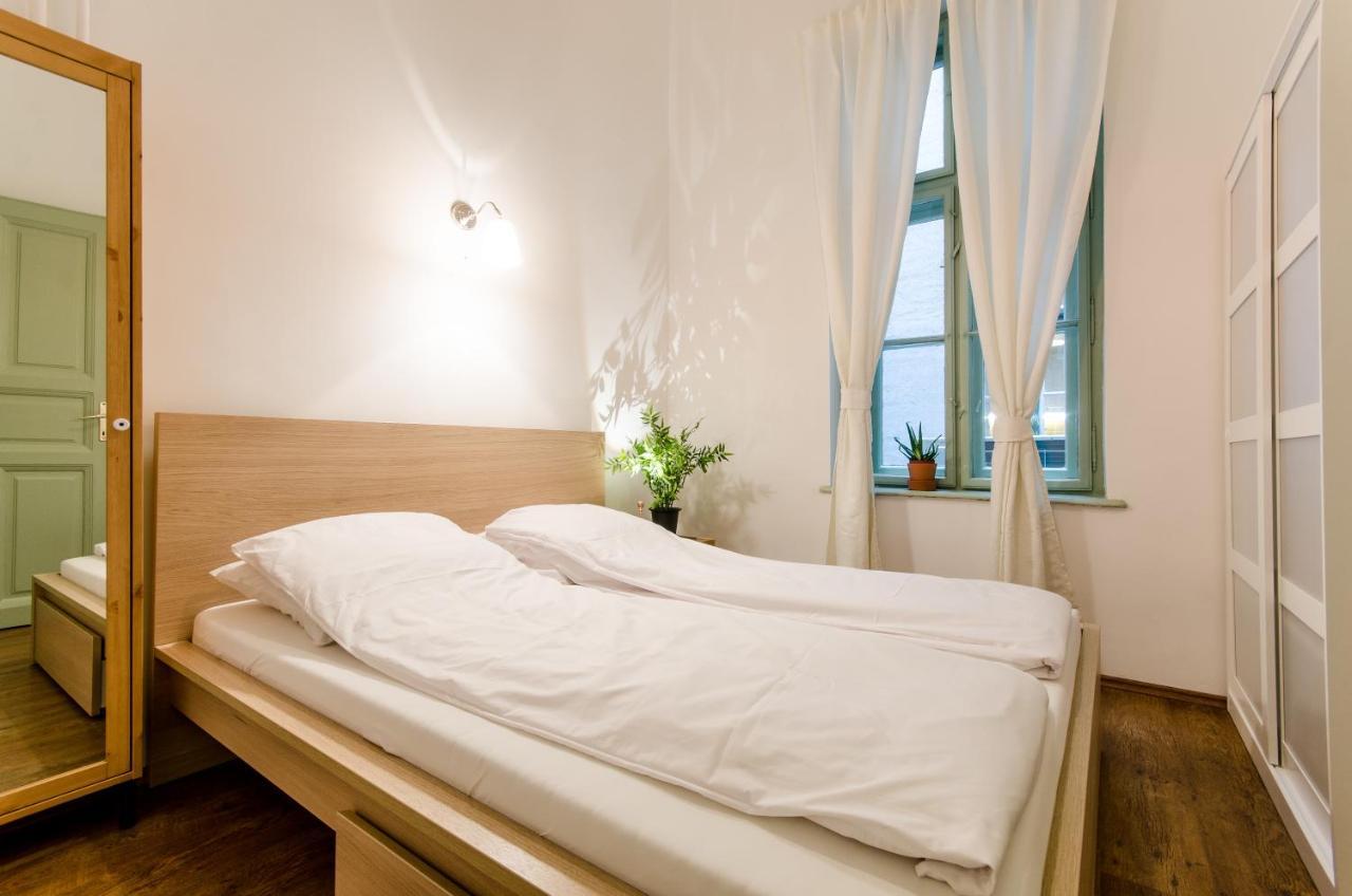 B63 2 Bedroom Apartment In Heart Of City Будапеща Екстериор снимка